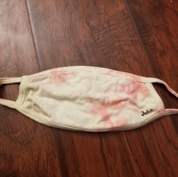Inked Tie Dye Face Mask - Picture 2 of 4